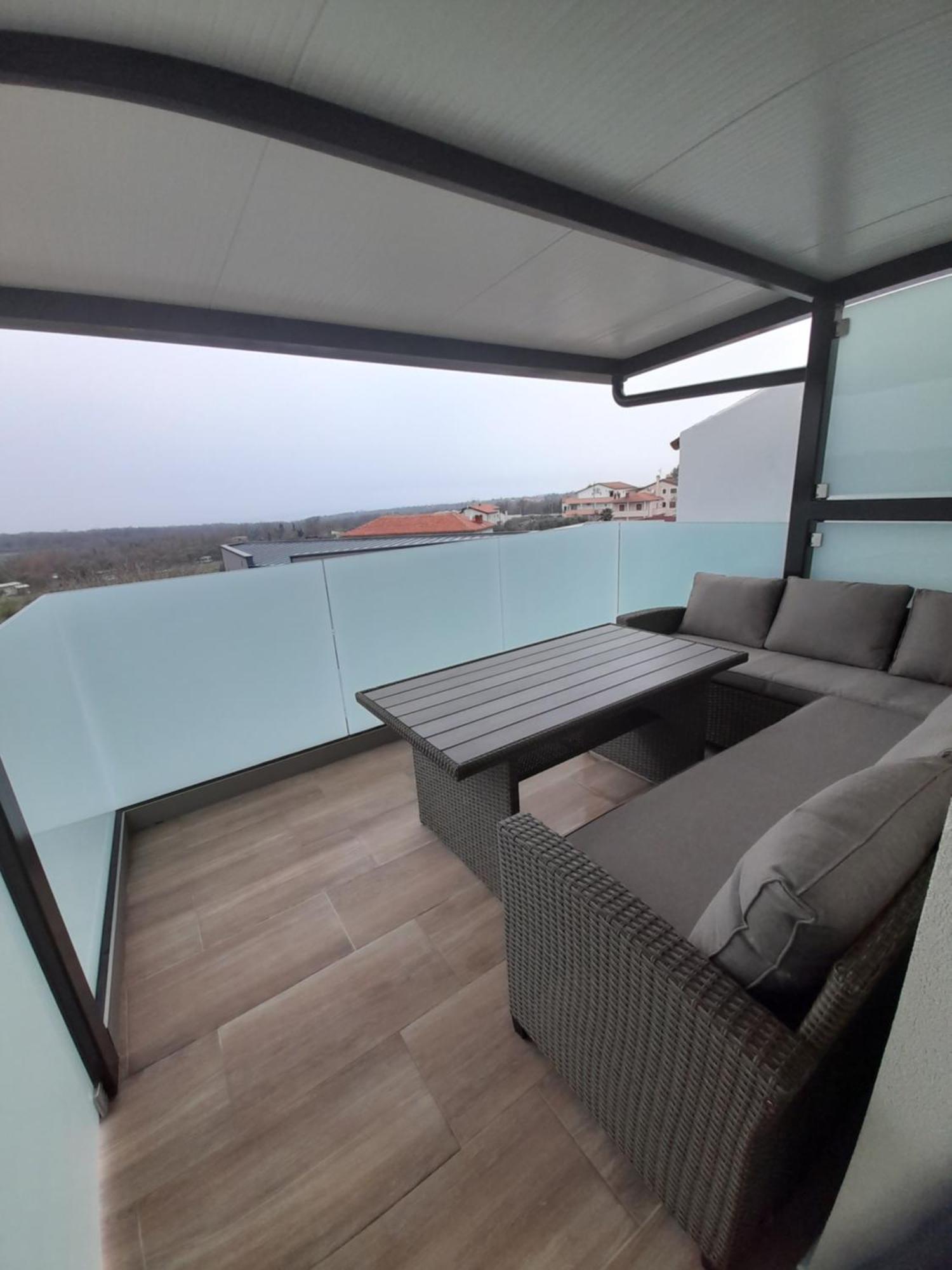 Apartments Donella Umag Exterior foto