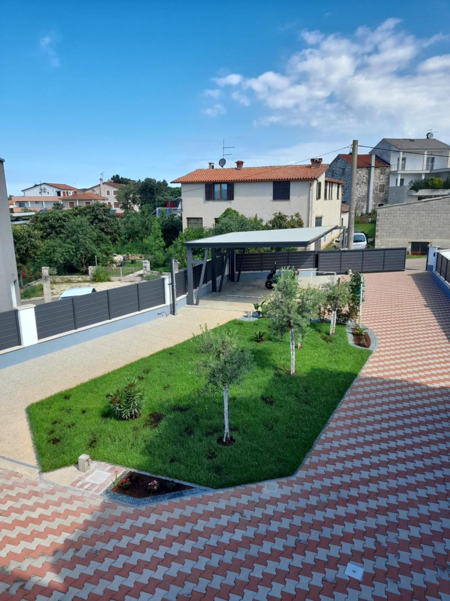 Apartments Donella Umag Exterior foto